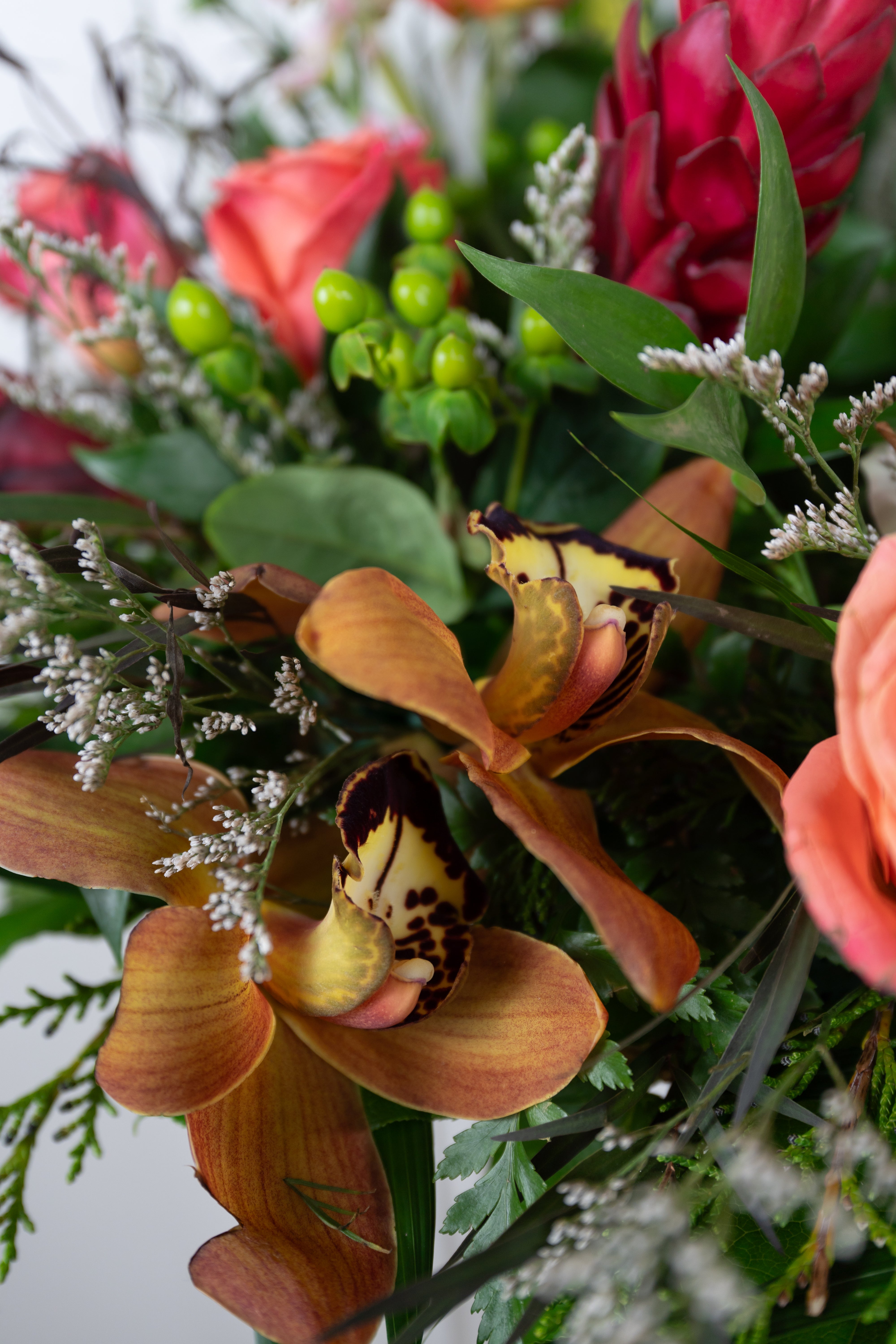Tropical Urn Arragament